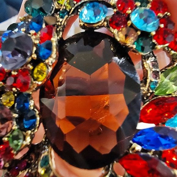 #Vintage Brilliant 2x2 Brooch Multicolor Rhinestones Gold Tone Open-Back - Picture 3 of 8